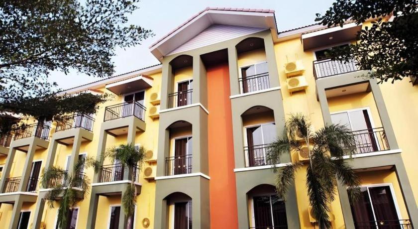 B2 Buriram Boutique And Budget Hotel Kültér fotó